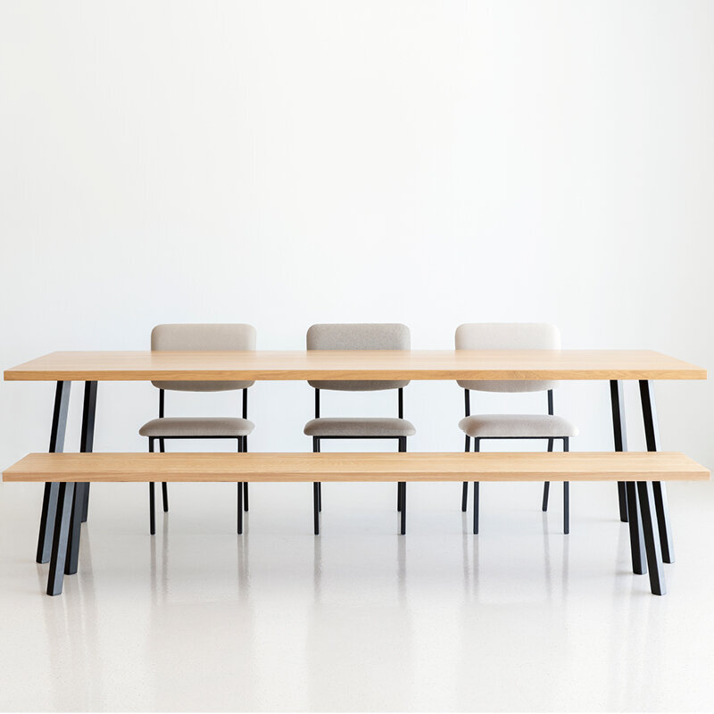 Rectangular New Classic Bench Steel black powdercoating Chamfered round corners Oak black stain 9017 140cm 40cm 4cm